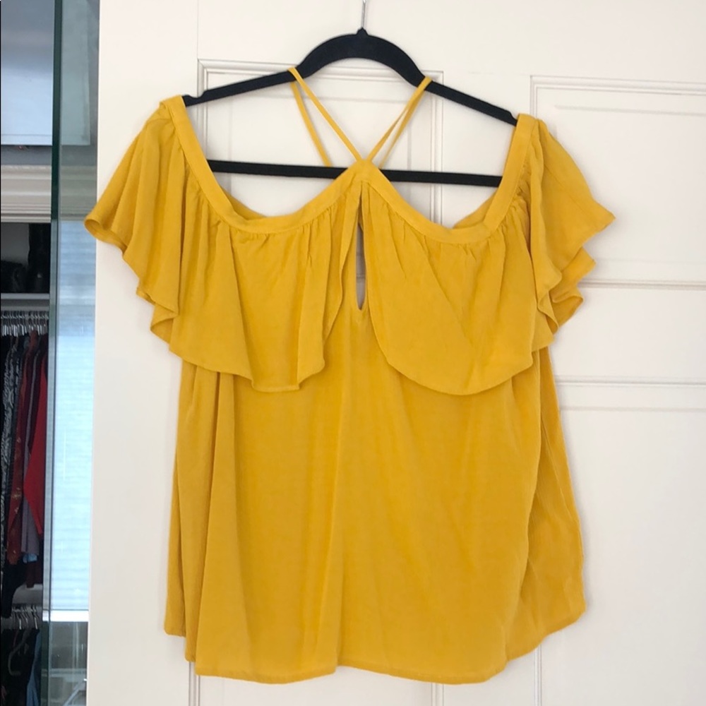 Off the shoulder flowing tank